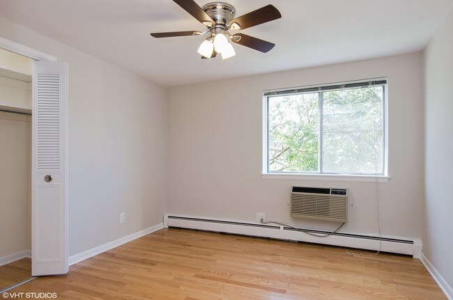 Good Sized Bedrooms - Roseanne Apartments