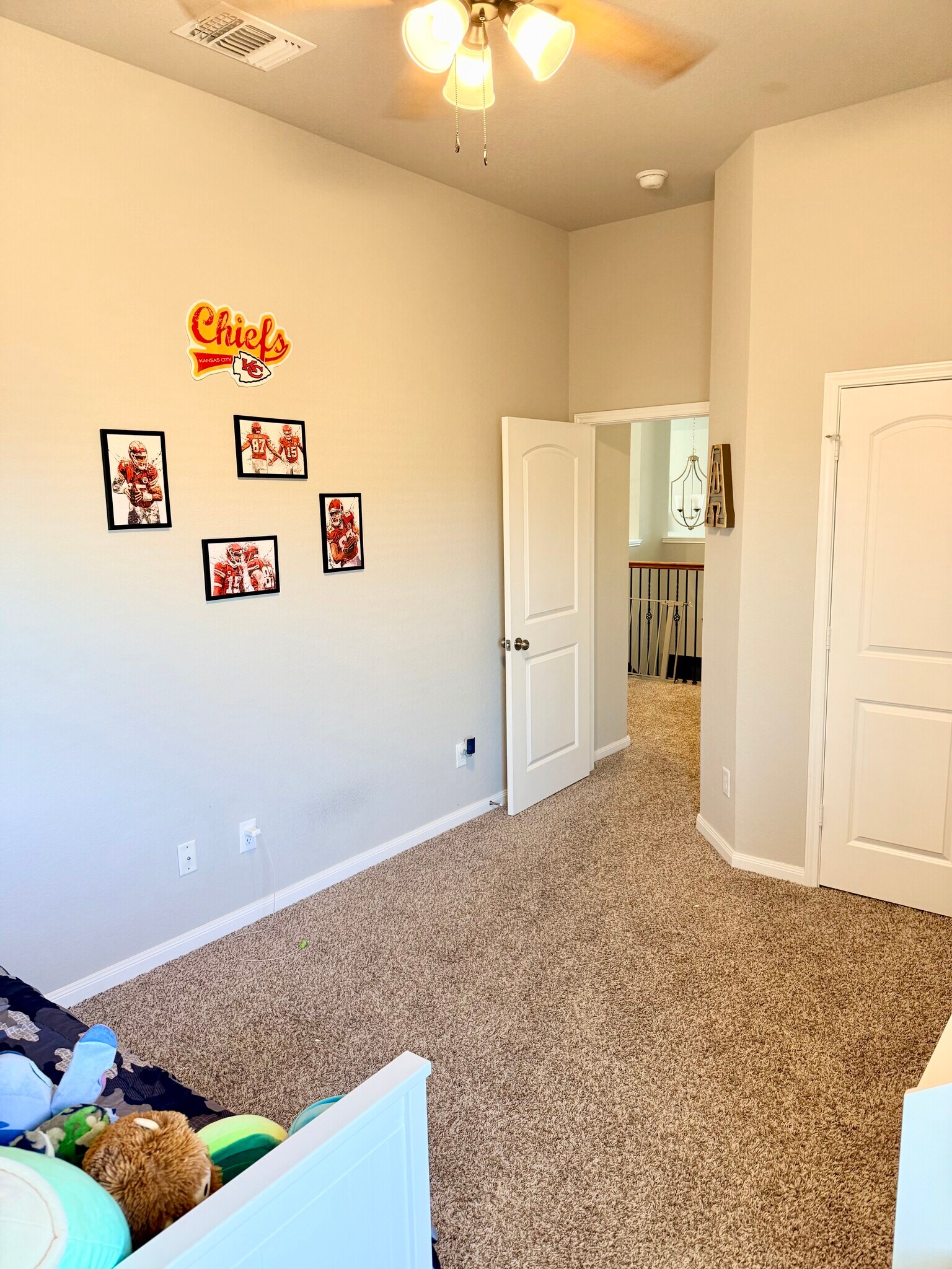 Bedroom - 834 Ross Rd