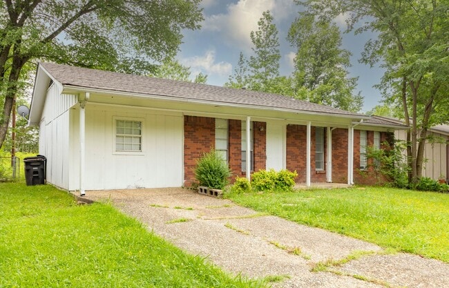 Building Photo - 642 Stevenson St