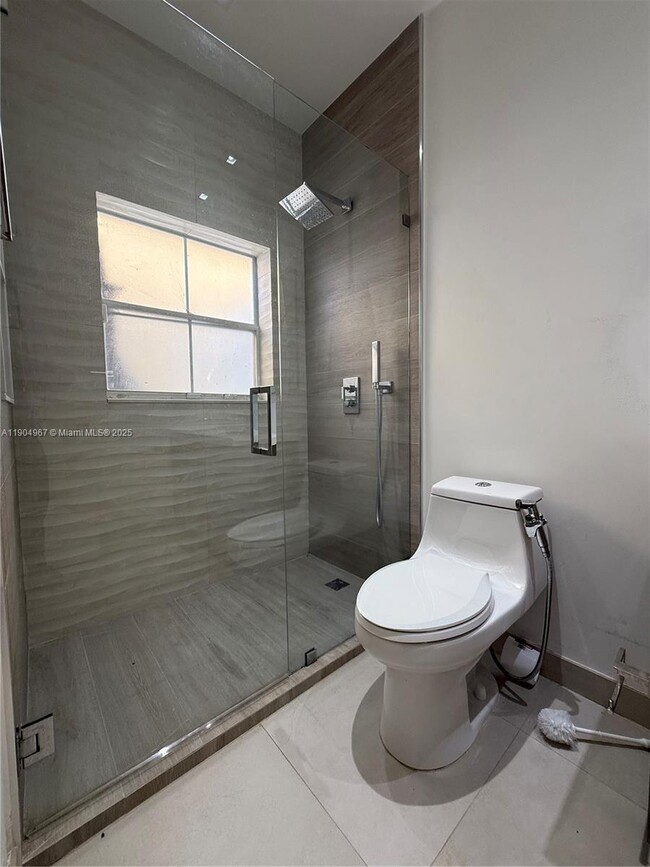 Building Photo - 8116 NW 199th Terrace