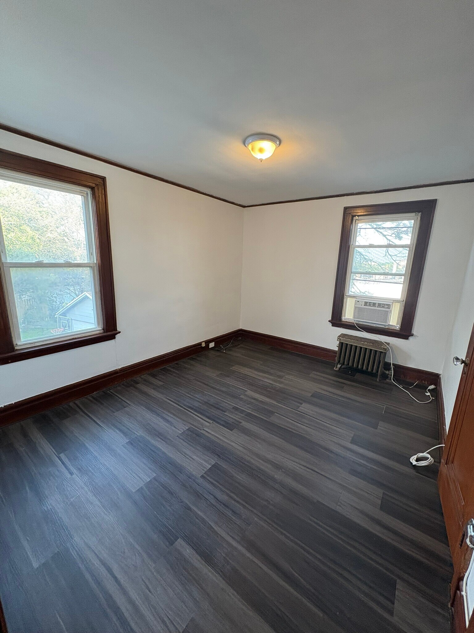 Building Photo - 56 Chapman Pl