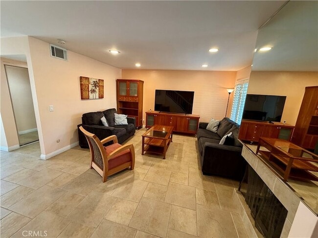 Building Photo - 6855 Valley Circle Blvd