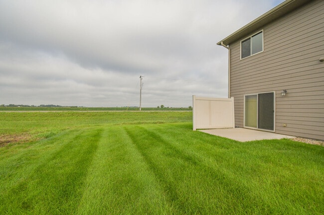 Building Photo - 8413 W 53rd St