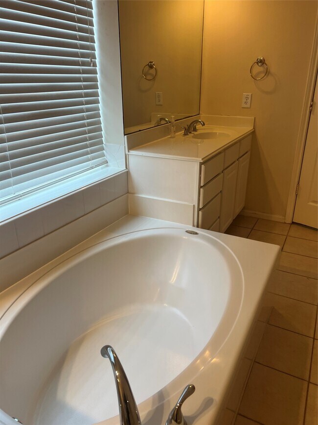 Building Photo - 15319 Truslow Point Ln