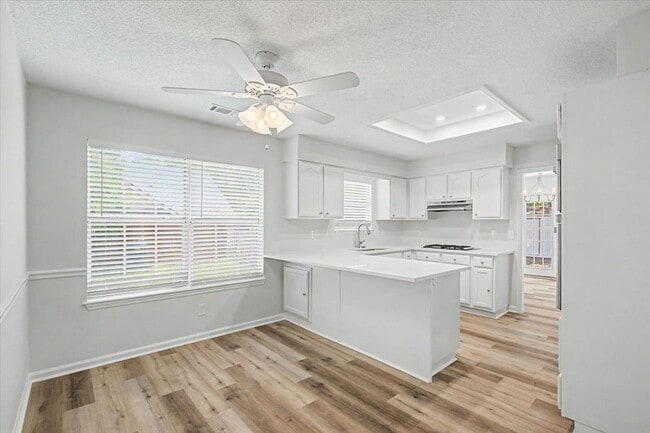Building Photo - 4 Bed/2 Bath Updated Home in Richmond Heights