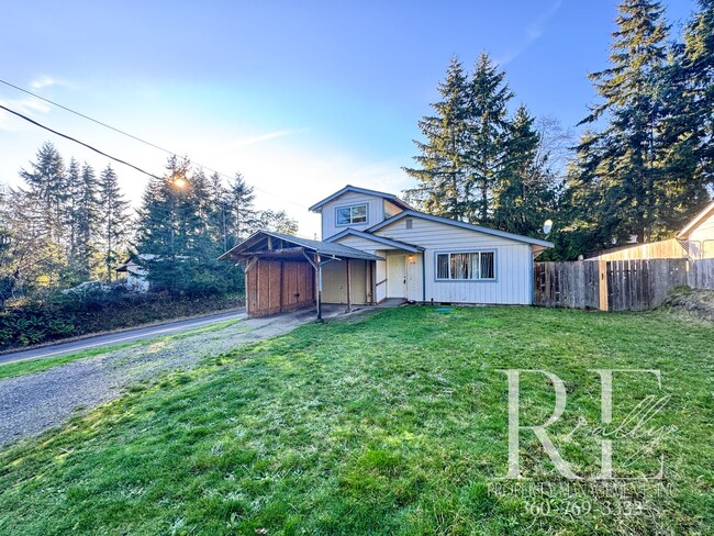 Primary Photo - Classic Character Meets Fresh Flooring in ...