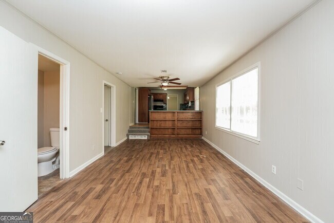 Building Photo - 3433 Comet Cir