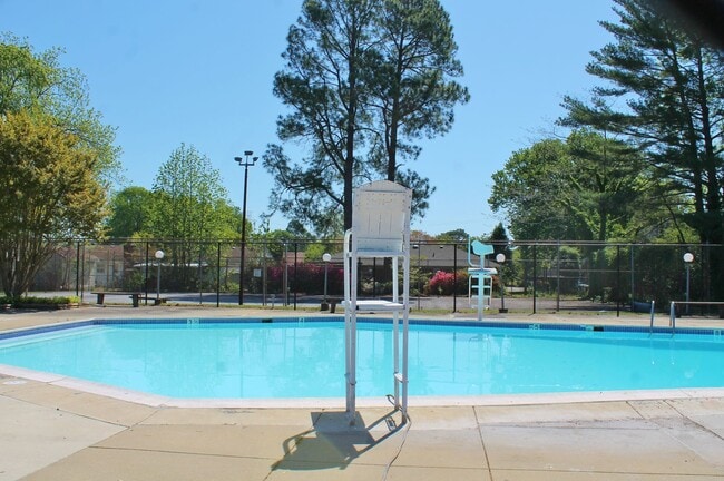 Building Photo - Ranch Home - Backs to Community Pool & Playgrounds - Pet-Friendly - Available 06-23-26!