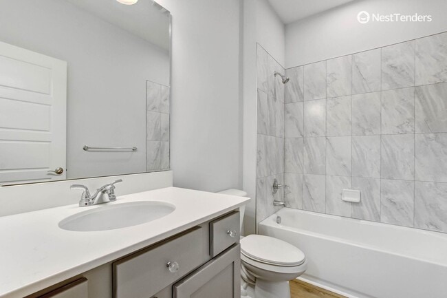 Building Photo - Amelia Island Coastal Charmer!