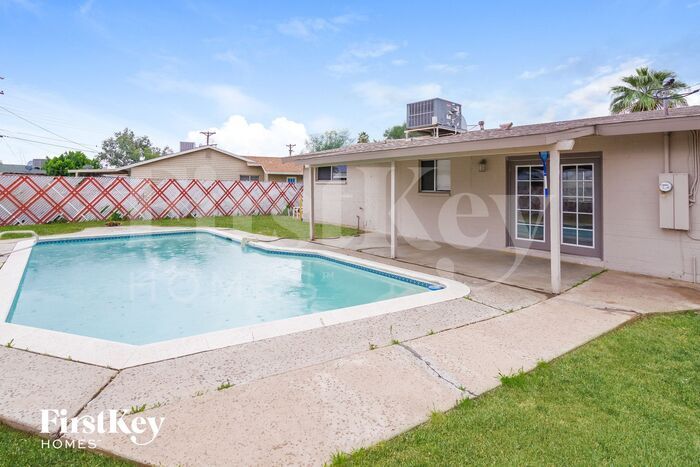 Building Photo - 3602 W Ruth Ave