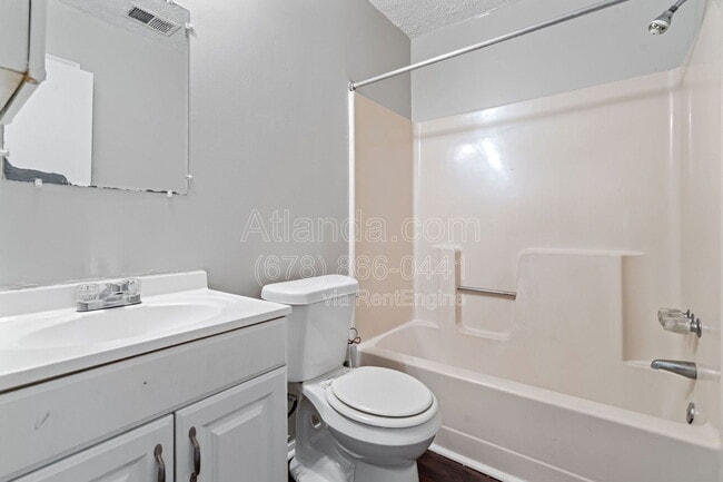 Building Photo - 5324 Ridge Forest Dr