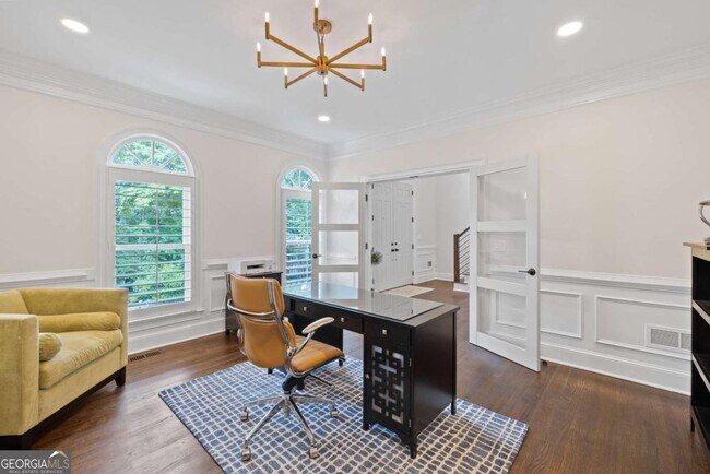 Building Photo - 9950 Farmbrook Ln
