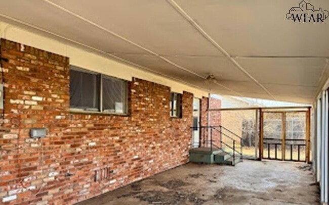 Building Photo - 2942 Boren Ave