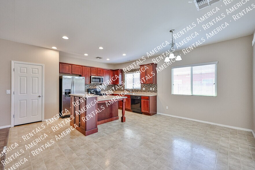 Building Photo - 3416 W la Mirada Dr