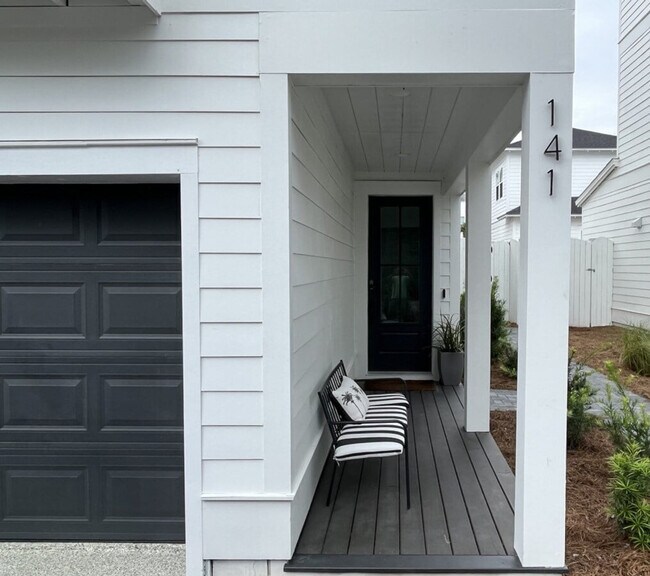 Building Photo - 141 Valdare Ln