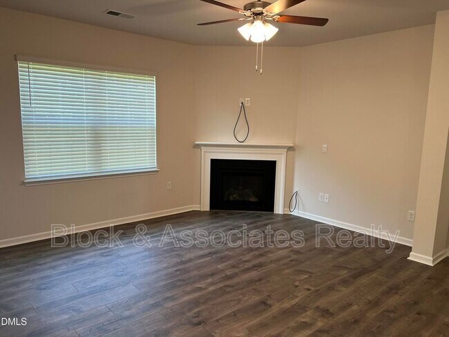 Building Photo - 51 Blue Aspen Dr