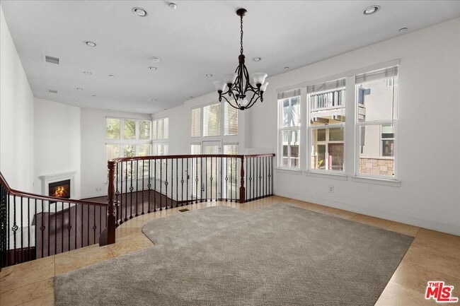 Building Photo - 6010 S Celedon Creek