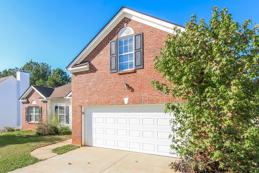 Building Photo - 4227 Wood Cove Dr