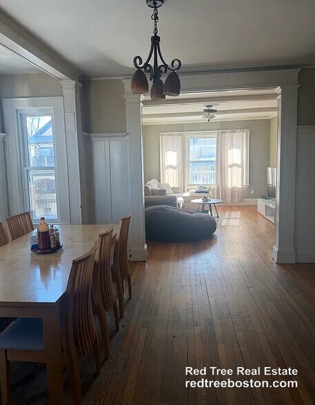 Building Photo - 7 Boulevard Ter