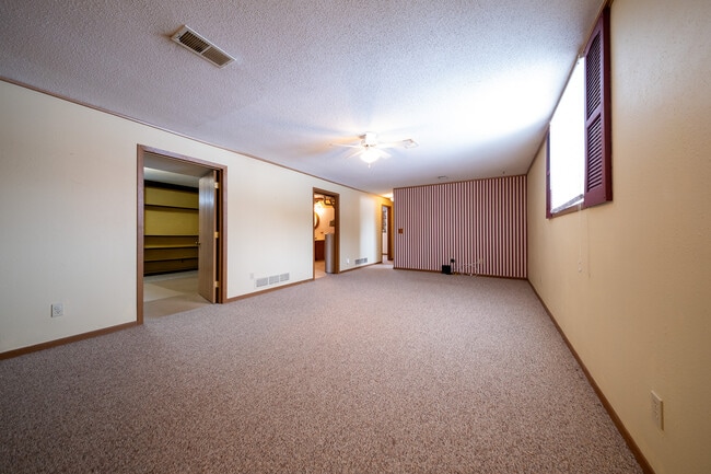 Building Photo - 408 Edgar Pl