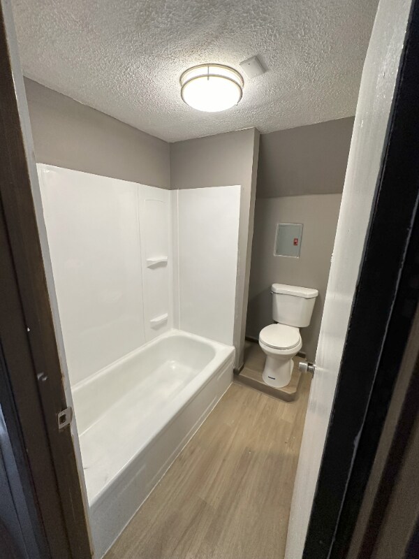 Building Photo - 4747 E 88th St