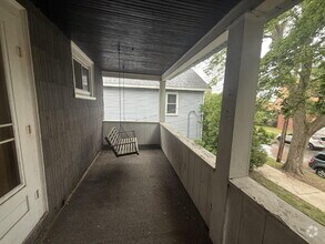 Building Photo - West Side 2BR Upper with Amazing Front Porch