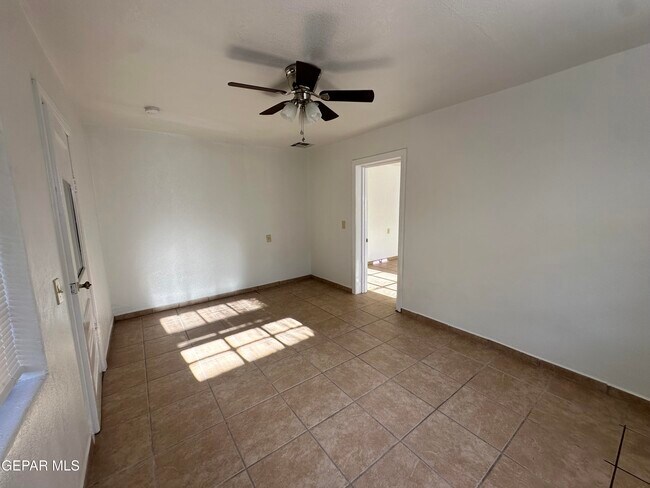 Building Photo - 152 Elvira Way