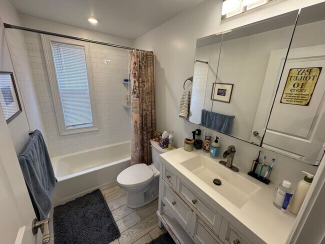 Building Photo - Beautiful 5 bed 2 bath in Cambridge.....