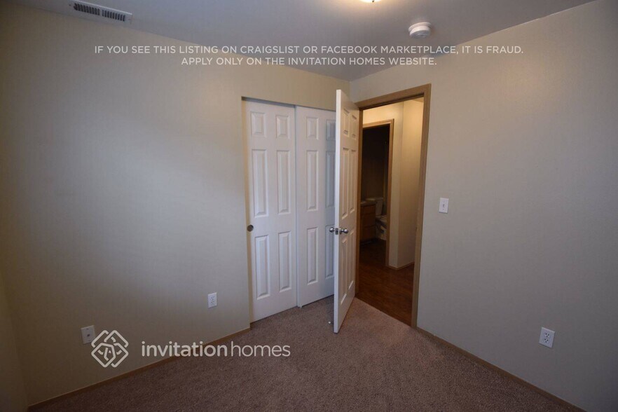 Building Photo - 10616 64th Ave NE