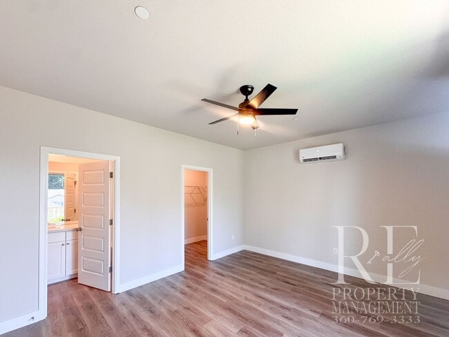 Building Photo - 4219 Nettle Dr SE