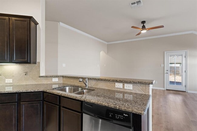 Building Photo - 437 Oyster Creek