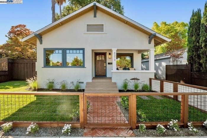 Building Photo - 4374 First St