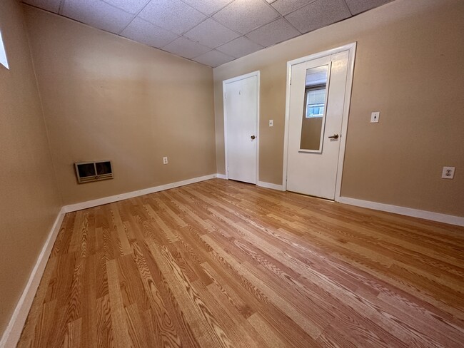 Building Photo - 50 Prince St