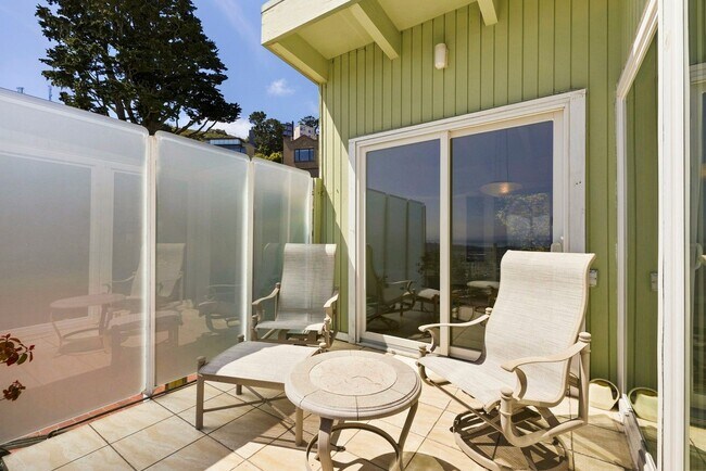 Building Photo - 45 Graystone Terrace