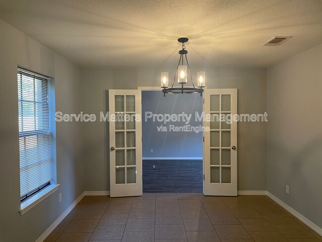 Building Photo - 5067 Serry Ln