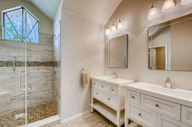 Building Photo - 2201 Warfield Way