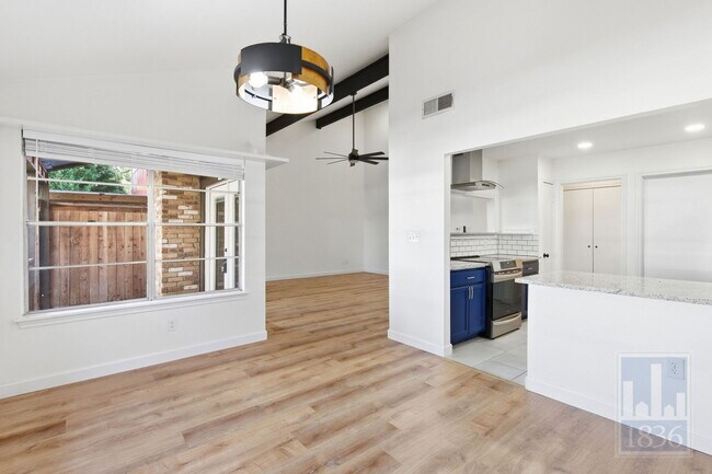 Building Photo - 2009 Sandberg Dr