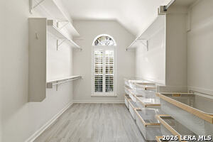 Building Photo - 1615 Lookout Point