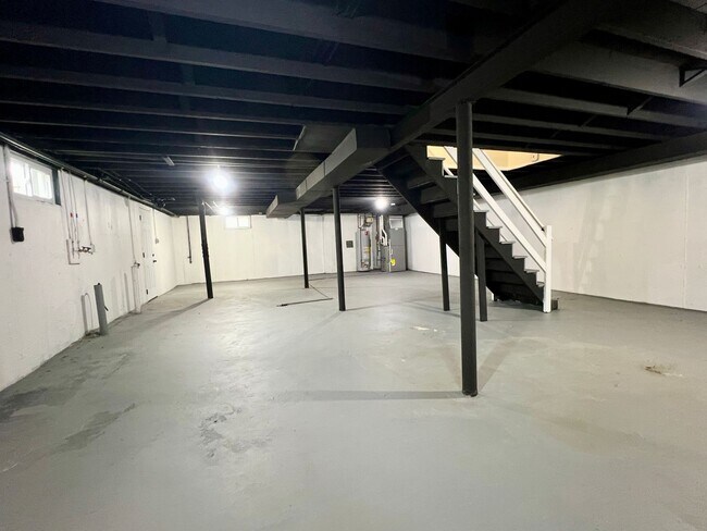 Building Photo - 1120 Gilbert Ave