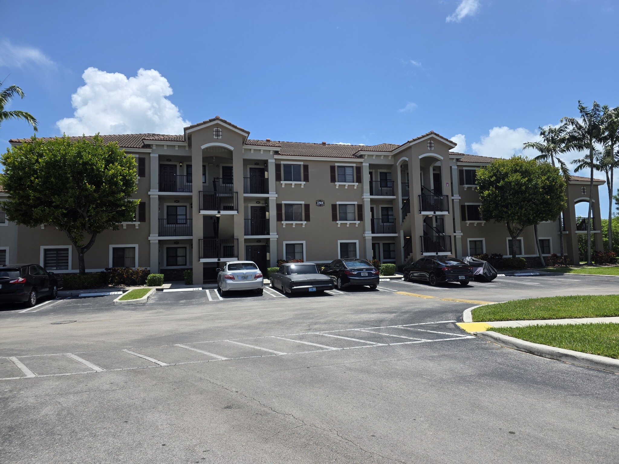 Building Photo - 22901 SW 88th Pl