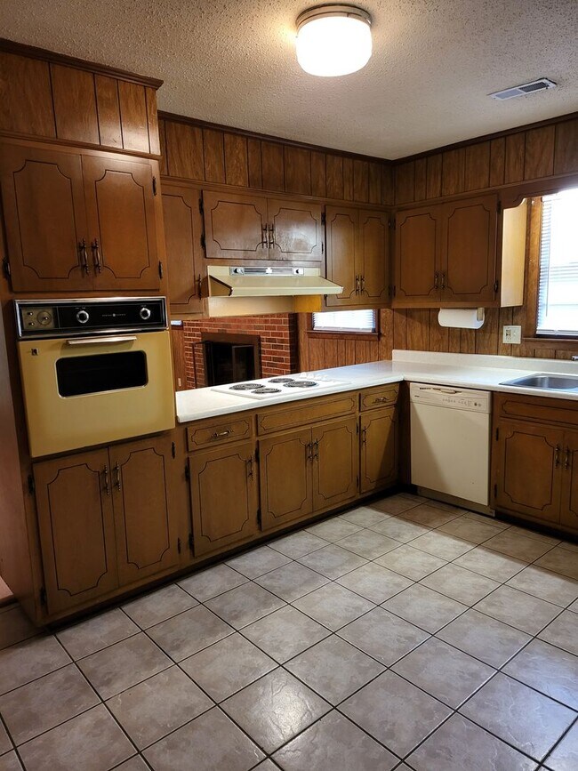 Building Photo - Decatur