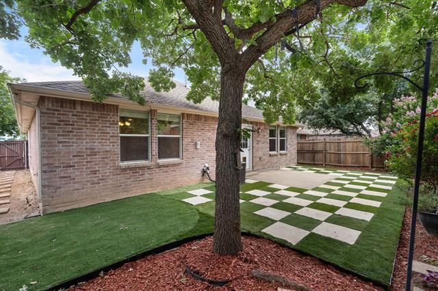Building Photo - 13371 Sorrento Dr
