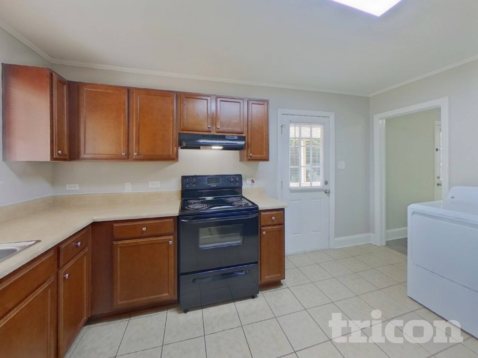 Building Photo - 5530 Wedgewood Dr
