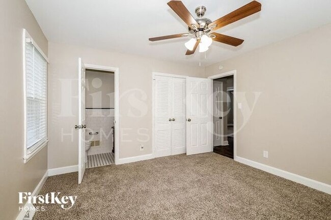 Building Photo - 1617 Calumet Pl
