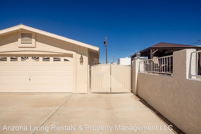 Building Photo - 3 br, 2 bath House - 3677 Tarpon Plaza