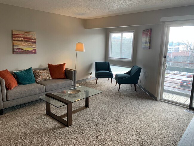 Primary Photo - Spacious 1 Bedroom