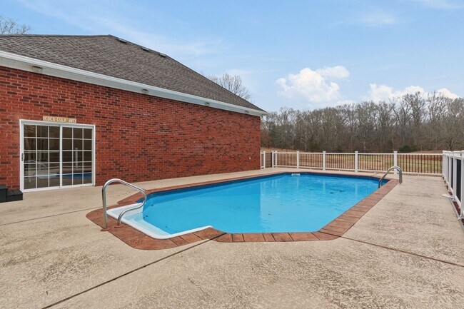 Building Photo - 111 Rea Dr