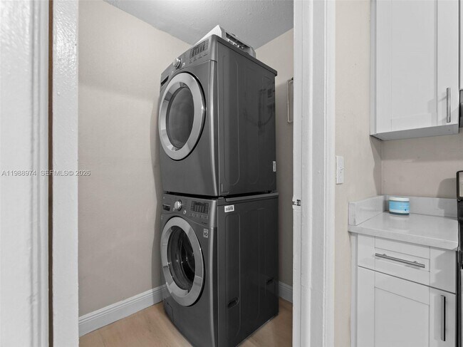 Building Photo - 5880 NW 19th St