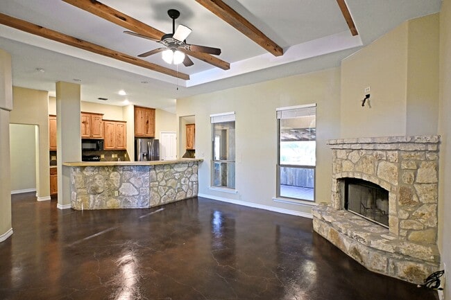 Building Photo - 2223 Sun Chase Blvd