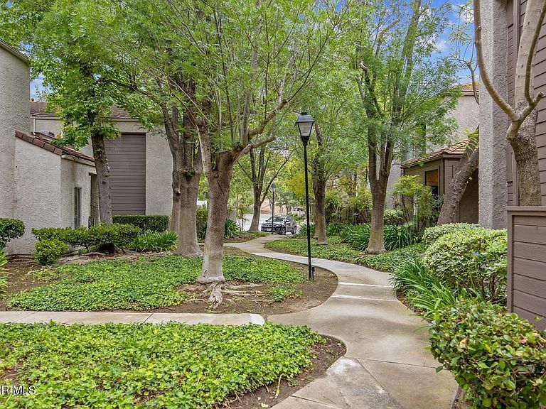 Building Photo - 77 Via Colinas